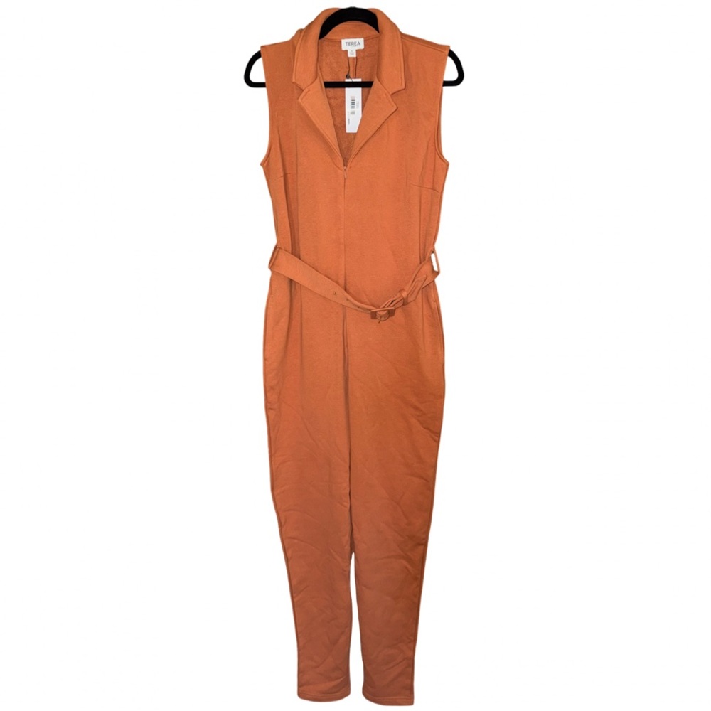 JUMPSUIT 
MEDIUM
New with tags